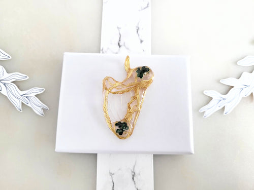 Irish Harp Necklace, Celtic Wire Wrapped Pendant, Green Botanical Jewelry, Gold Shamrock Clover Charm, Ireland Symbol Gift, Resin Artwear