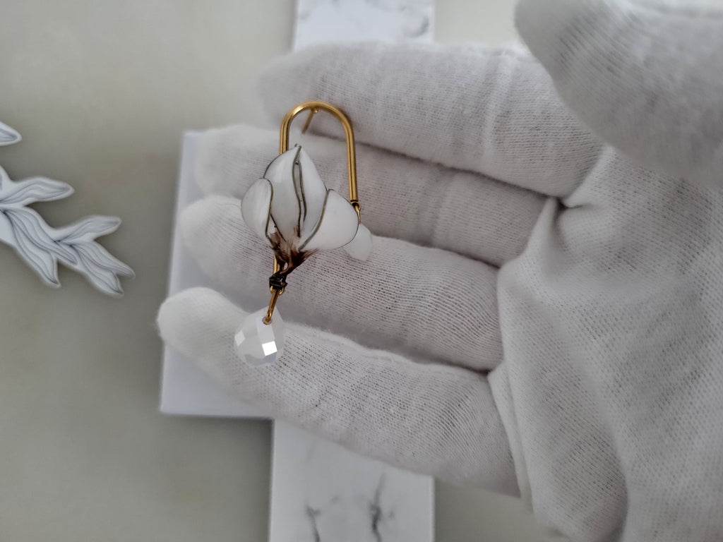 Magnolia earring, magnolia line art, Motherofthebridegift, white magnolie, Renaissance Faire Ren Faire Whimsical Quirky Mismatched Gold