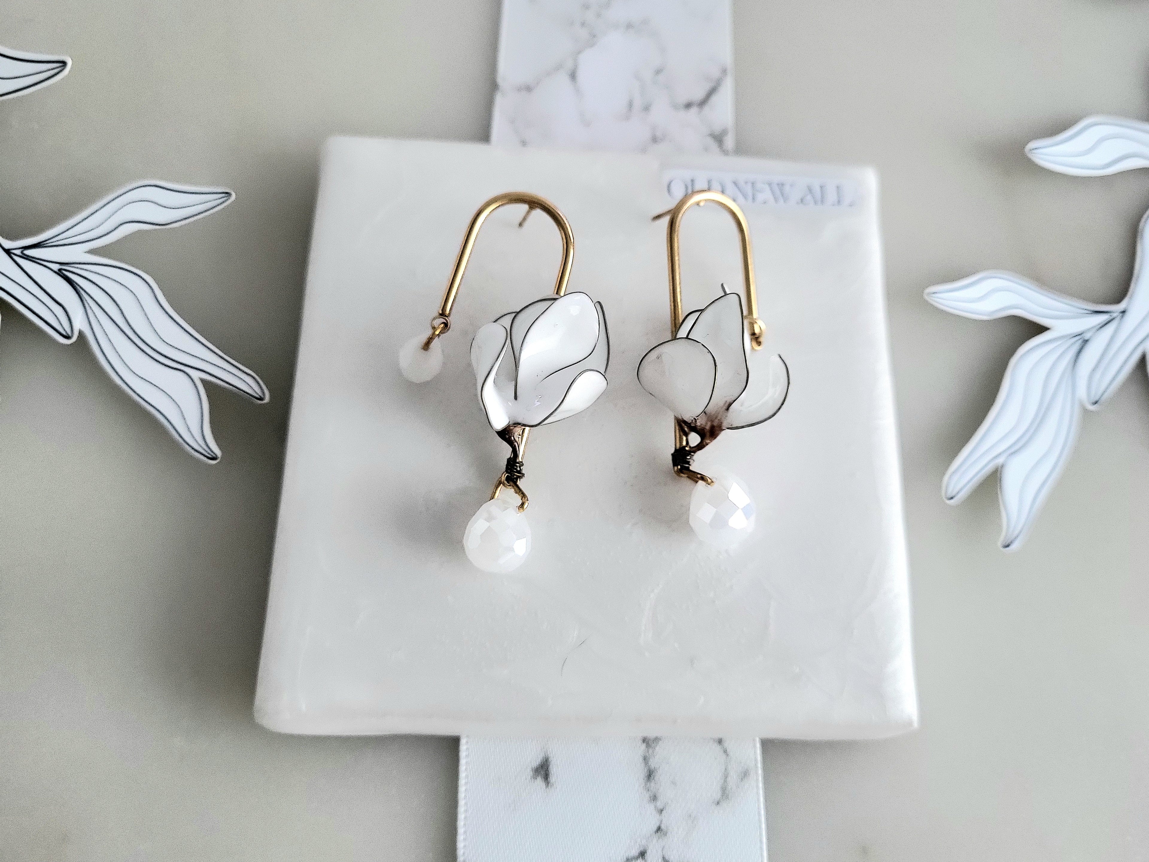 Magnolia earring, magnolia line art, Motherofthebridegift, white magnolie, Renaissance Faire Ren Faire Whimsical Quirky Mismatched Gold