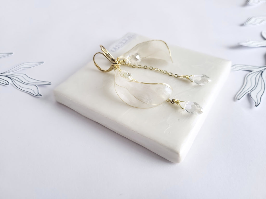 Clear Waterdrop Crystal Earrings, Gold Floral Dangle Studs, Pearly White Resin Flower on Chain, Teardrop Mother of Pearl Style Drop Earring