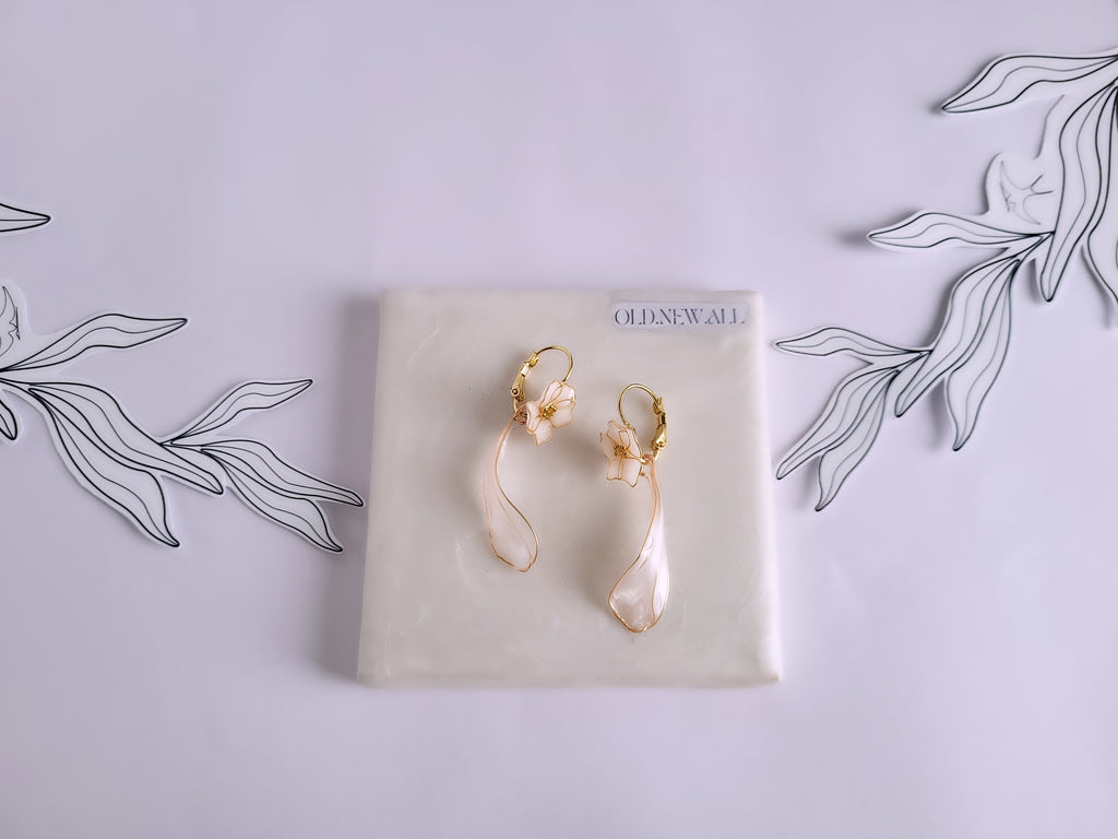 White Flower Earrings, Resin Petal Dangles, Gold Leverback Studs, Floral Drop Jewellery for Whimsical Wedding, Bridal Jewellery
